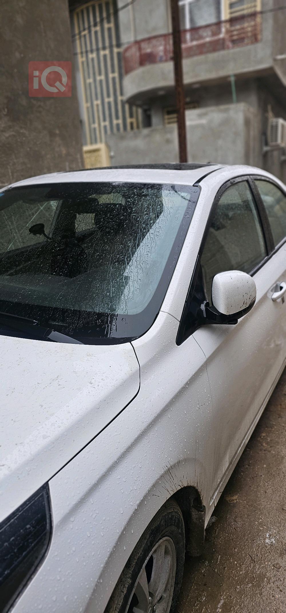 هيونداي رينا